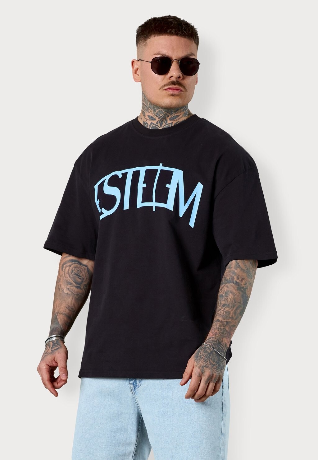 

Футболка с принтом CURVE OVERSIZED ESTEEM, черный