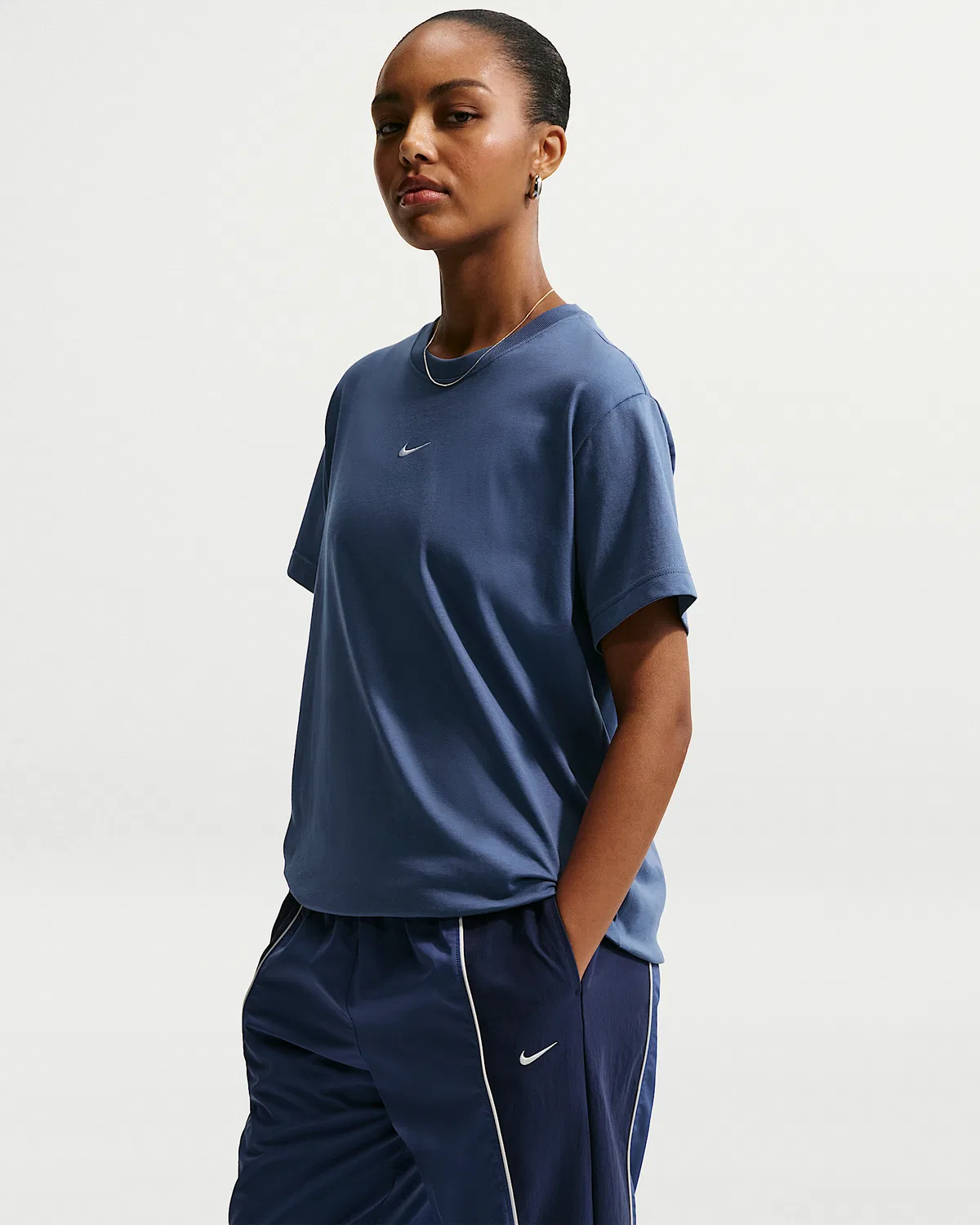 Женская оверсайз футболка Nike Sportswear Classic, Mystic Navy — фото 3