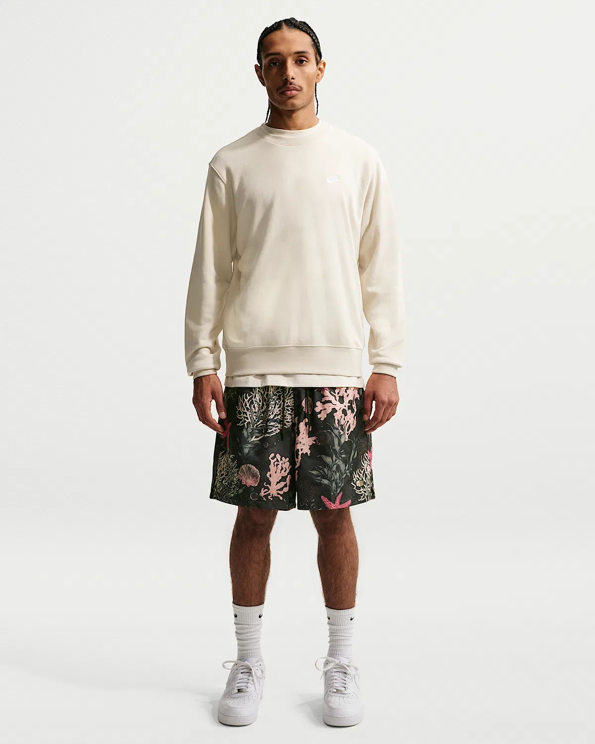 Мужские шорты Nike Club Flow, Sequoia/Peony