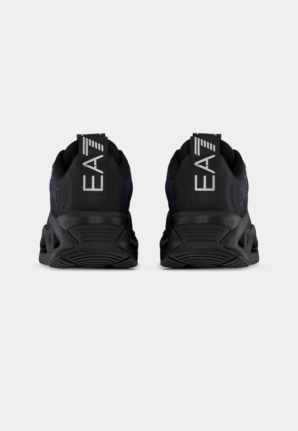 Кроссовки Infinity galaxy trainers Ea7 Emporio Armani, тройной черный/черный — фото 4