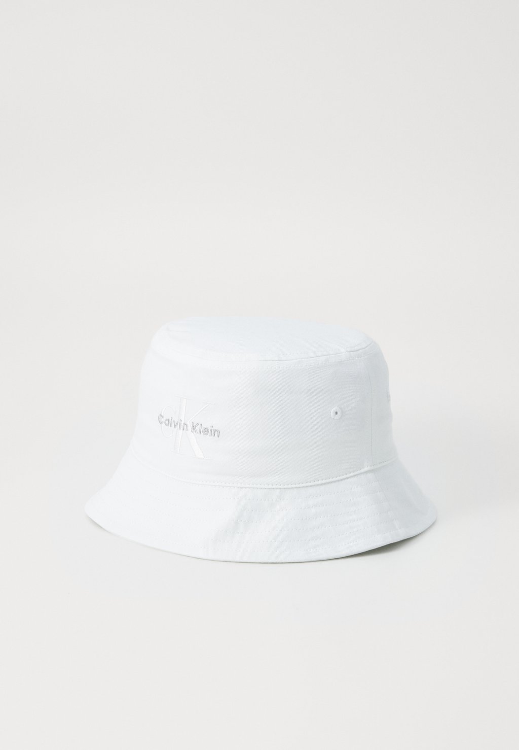 

Шляпа MONOLOGO EMBROIDERY BUCKET HAT Calvin Klein Jeans, белый