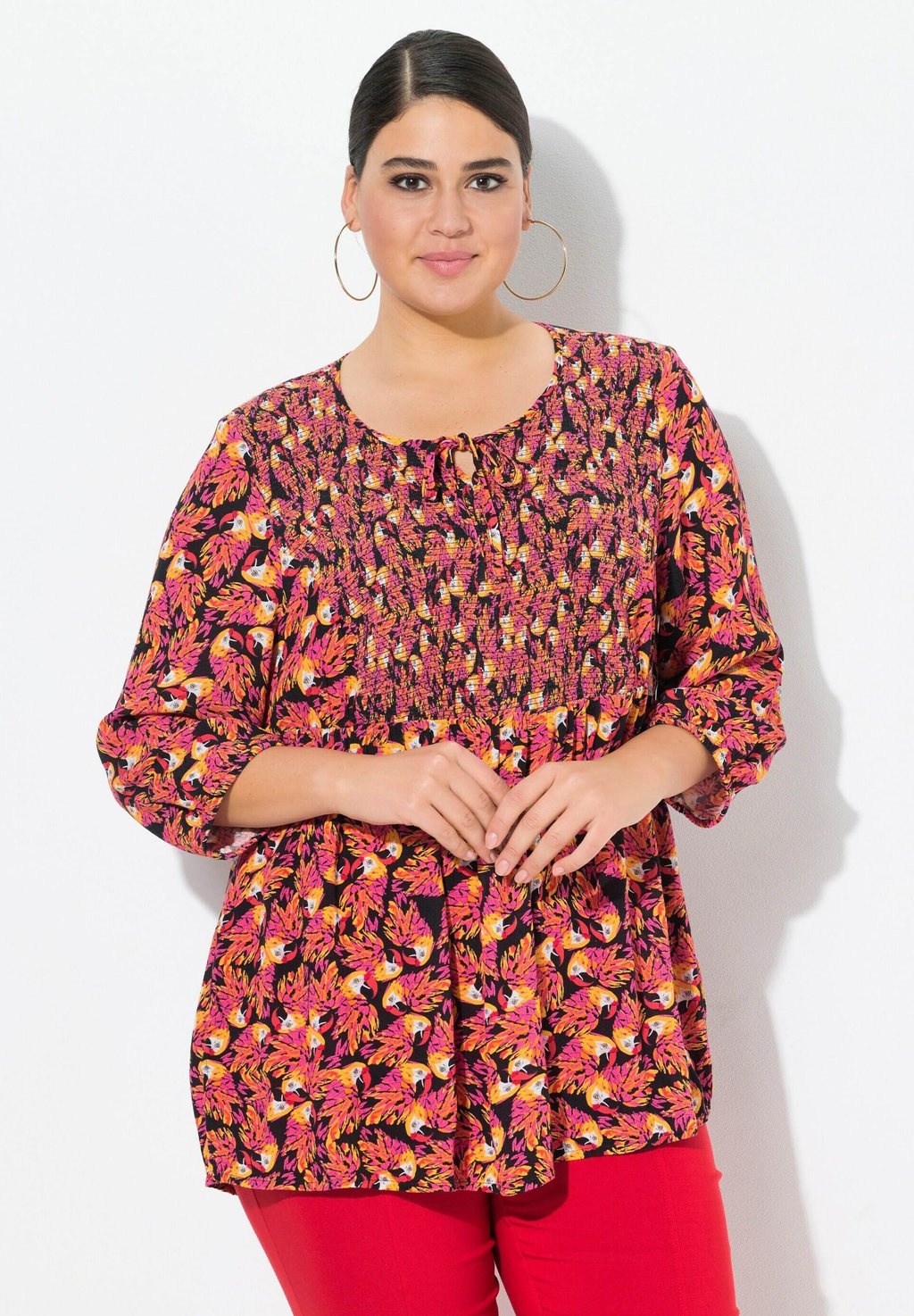 

Блуза PRINTED SMOCKED BODICE 3/4 SLEEVE Ulla Popken, черный