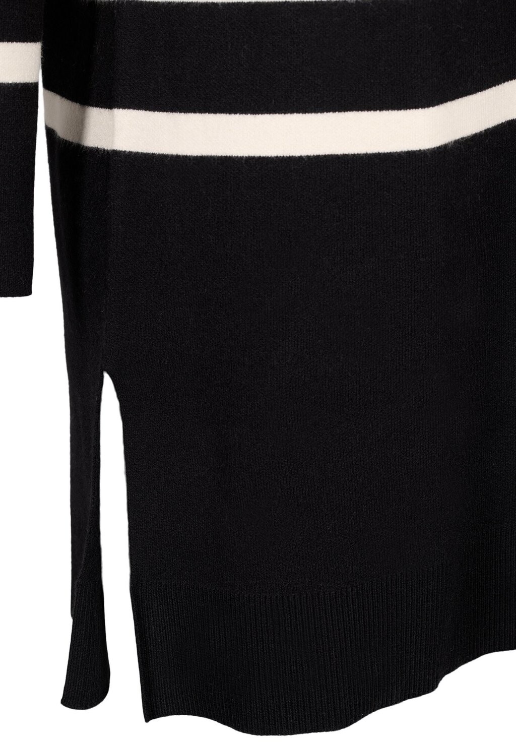 

Платье-джемпер MIT RUNDHALSAUSSCHNITT UND SCHLITZ Zizzi, цвет Mottled Black