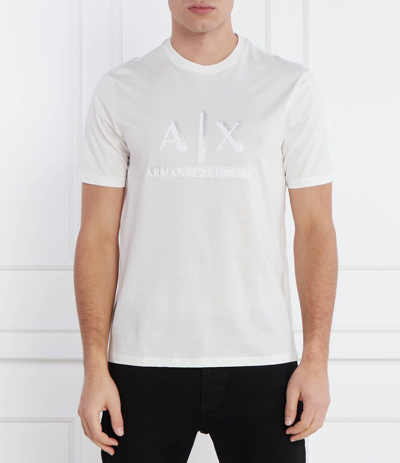 

Футболка Armani Exchange Regular Fit, белый