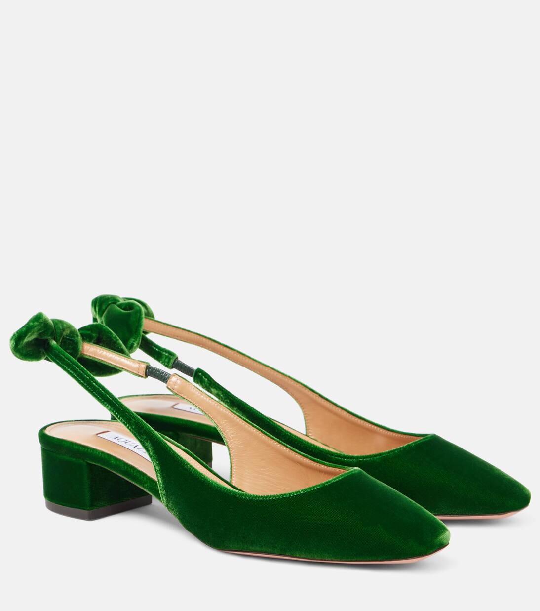 Бархатные туфли-лодочки Very Bow Tie 35 с открытой пяткой Aquazzura, цвет malachite