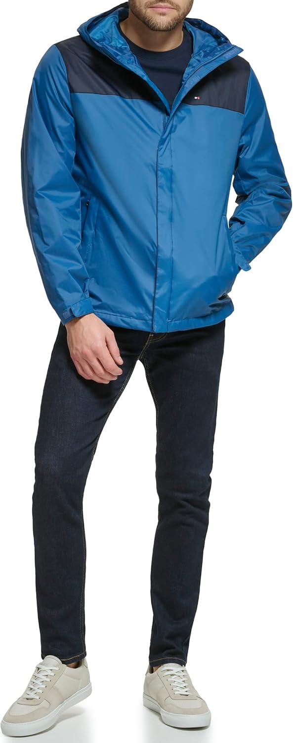 Мужская легкая дышащая водонепроницаемая куртка с капюшоном Tommy Hilfiger, Navy/Blue Coast Colorblock — фото 2
