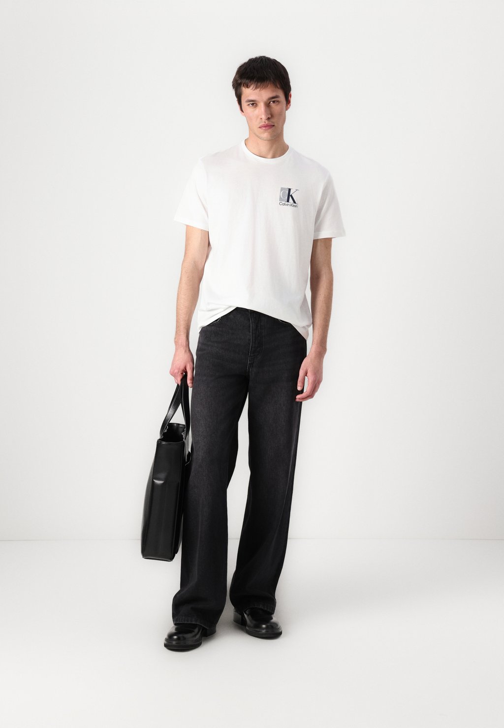 Футболка с принтом UNISEX Calvin Klein, белый — фото 3