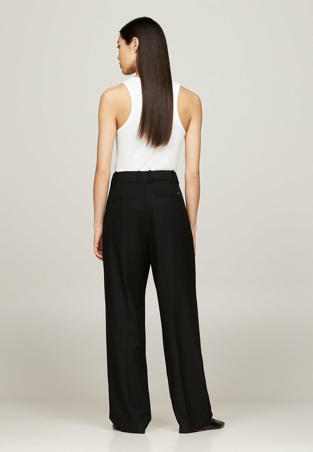 

Брюки CORE RELAXED STRAIGHT Tommy Hilfiger, черный
