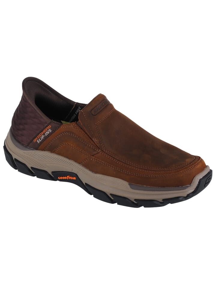

Кроссовки на шнуровке Skechers, коричневый