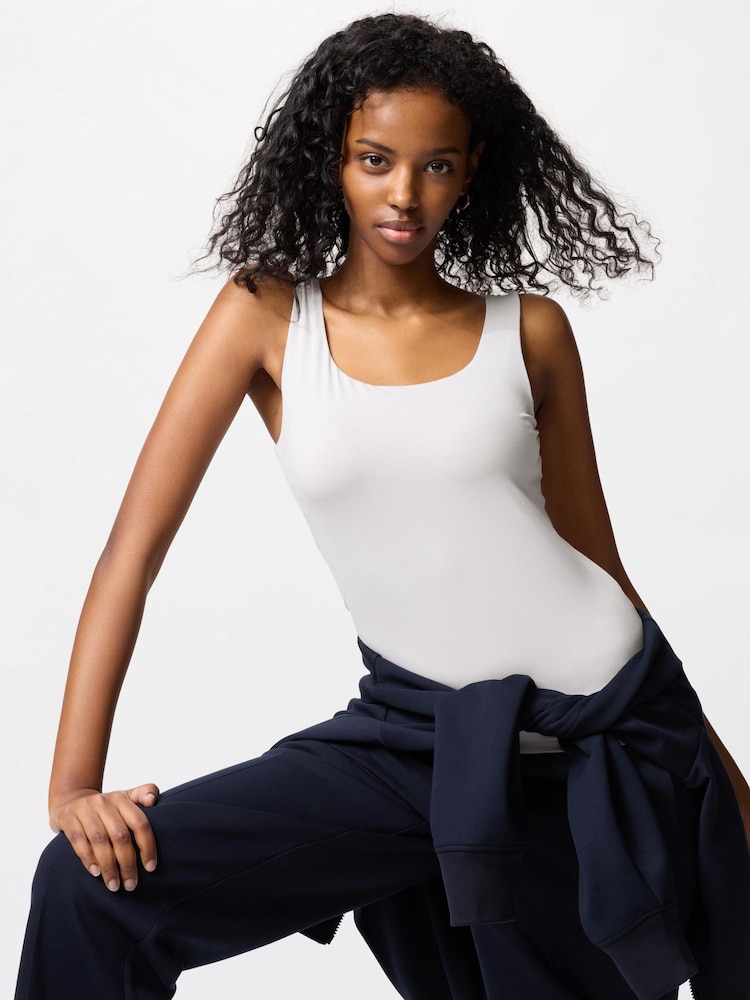 

Топ на бретелях с чашечками airism Uniqlo, серый