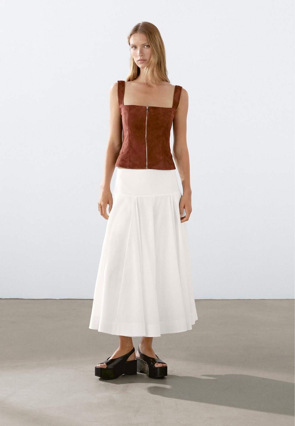 

Жилет Massimo Dutti, цвет Mottled Brown