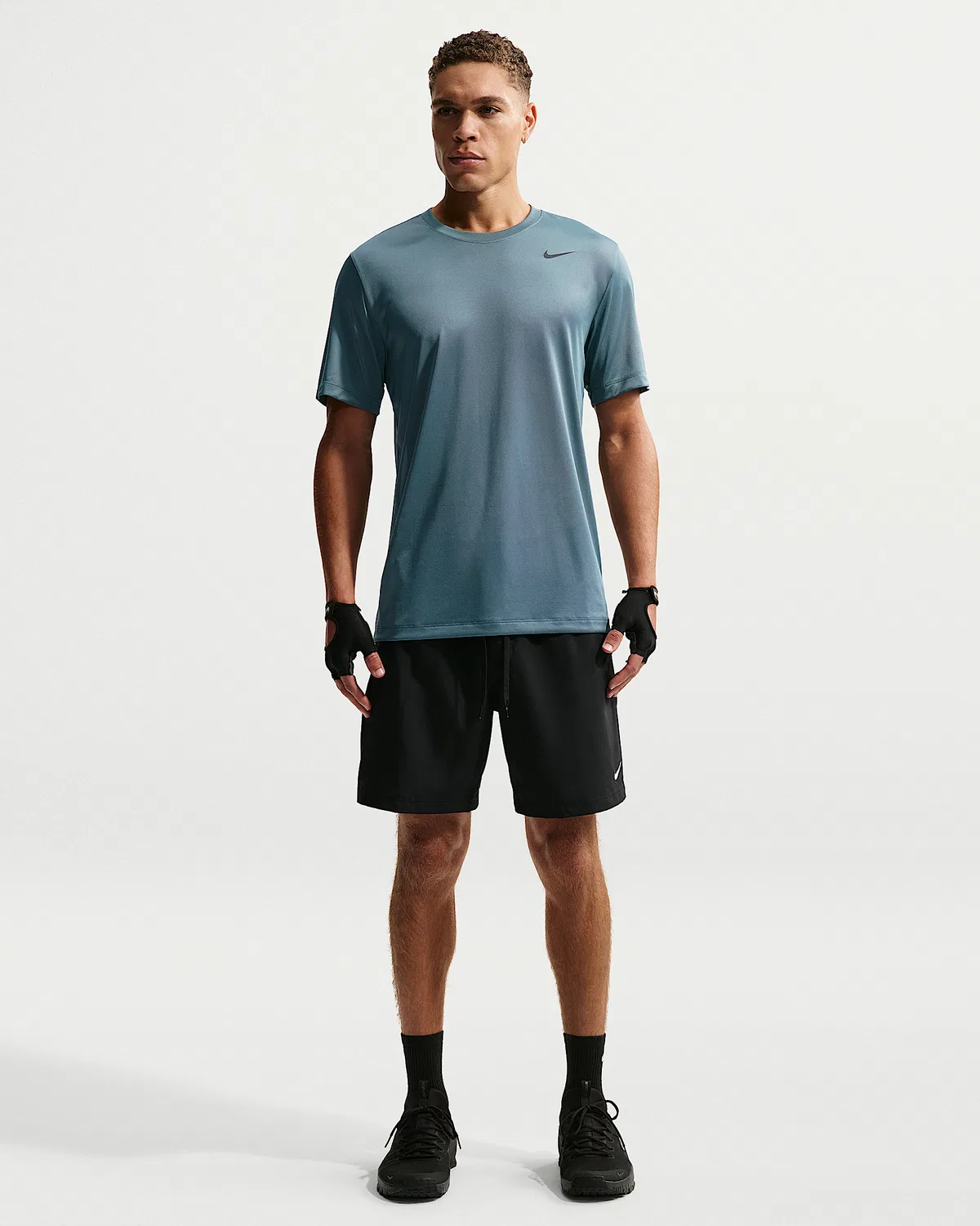 Мужская фитнес-футболка Nike Dri-FIT Legend, Mineral Slate/Black — фото 4