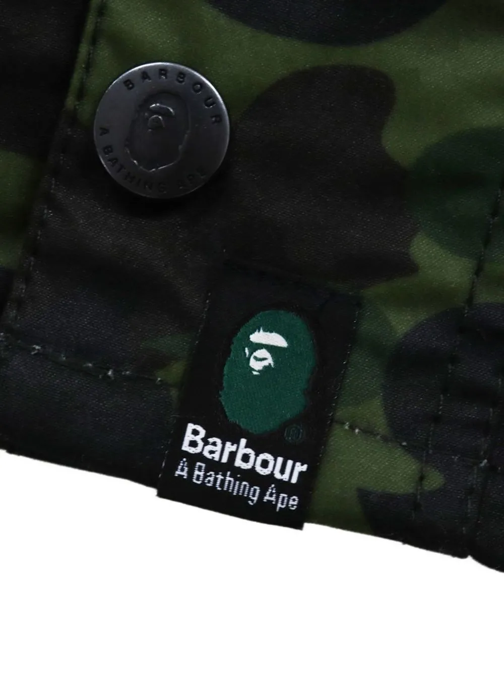 Куртка с камуфляжным узором и капюшоном A BATHING APE, зеленый — фото 4