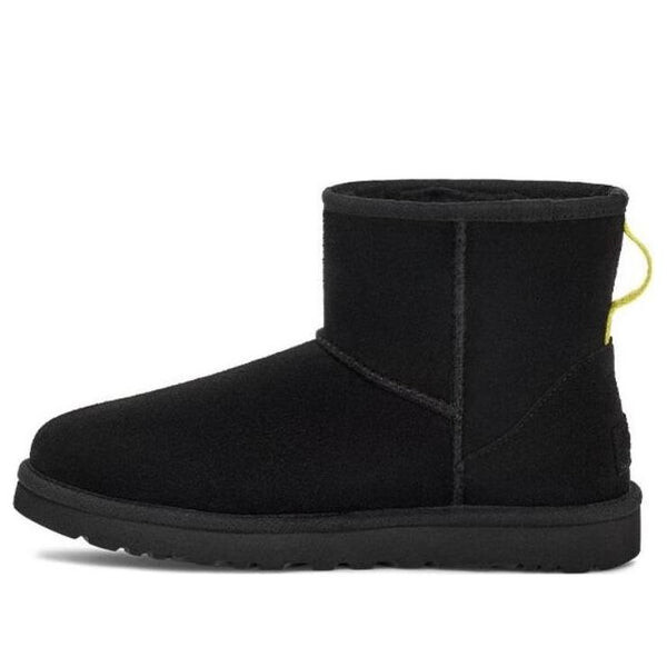 

Кроссовки классические мини с логотипом сбоку Ugg, черный