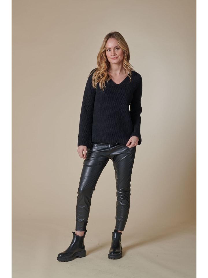 

Свитер ZHRILL, черный