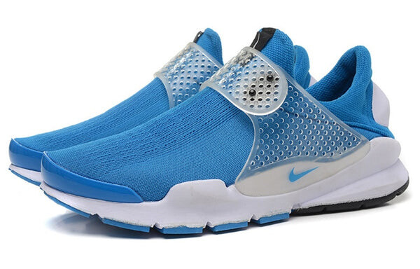 Фрагмент кроссовок x вытачка на носке Nike, синий — фото 2