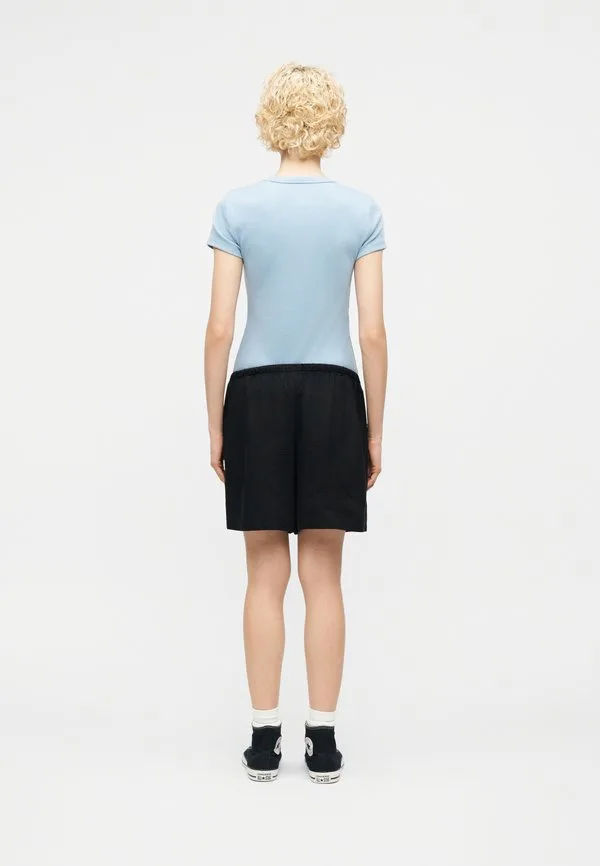 Наденьте шорты Gap, Black — фото 3