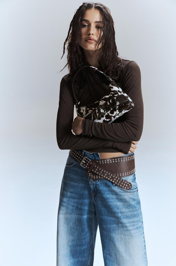 

Сумка через плечо из кожи с анималистичным принтом Pull And Bear, коричневый