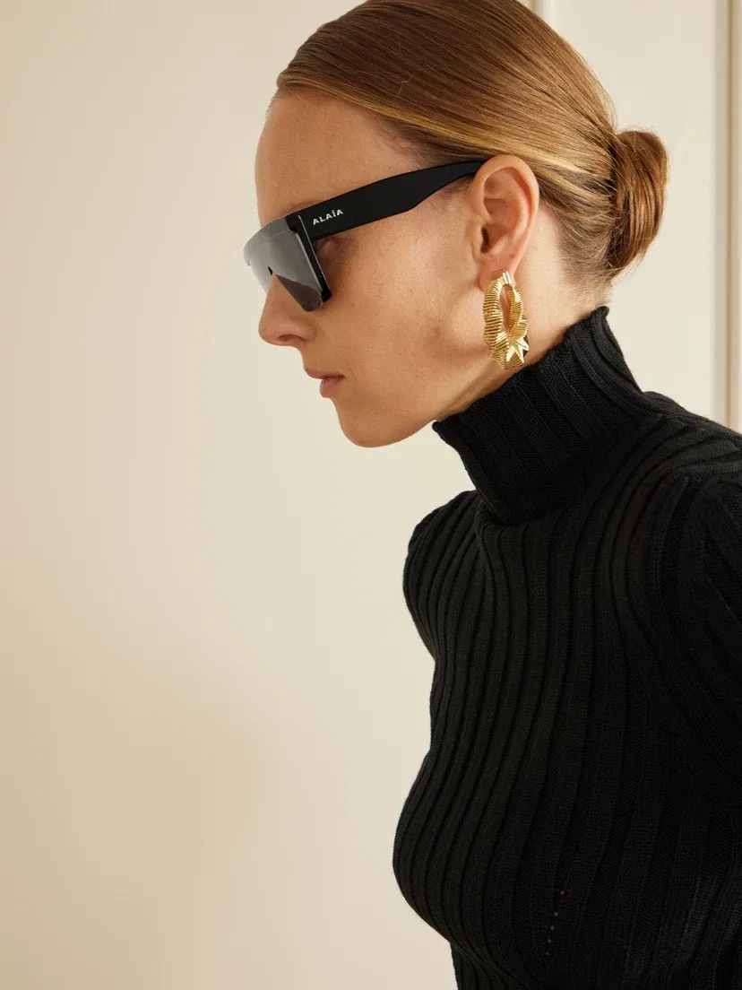 Солнцезащитные очки со скругленной оправой D-образной формы из ацетата ALAÏA EYEWEAR, черный — фото 4
