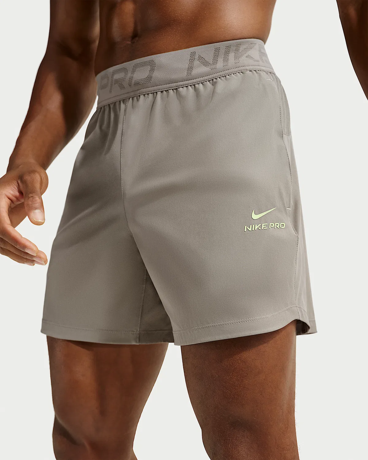 Мужские шорты Nike Pro Training Dri-FIT 6", Light Army/Light Liquid Lime — фото 2