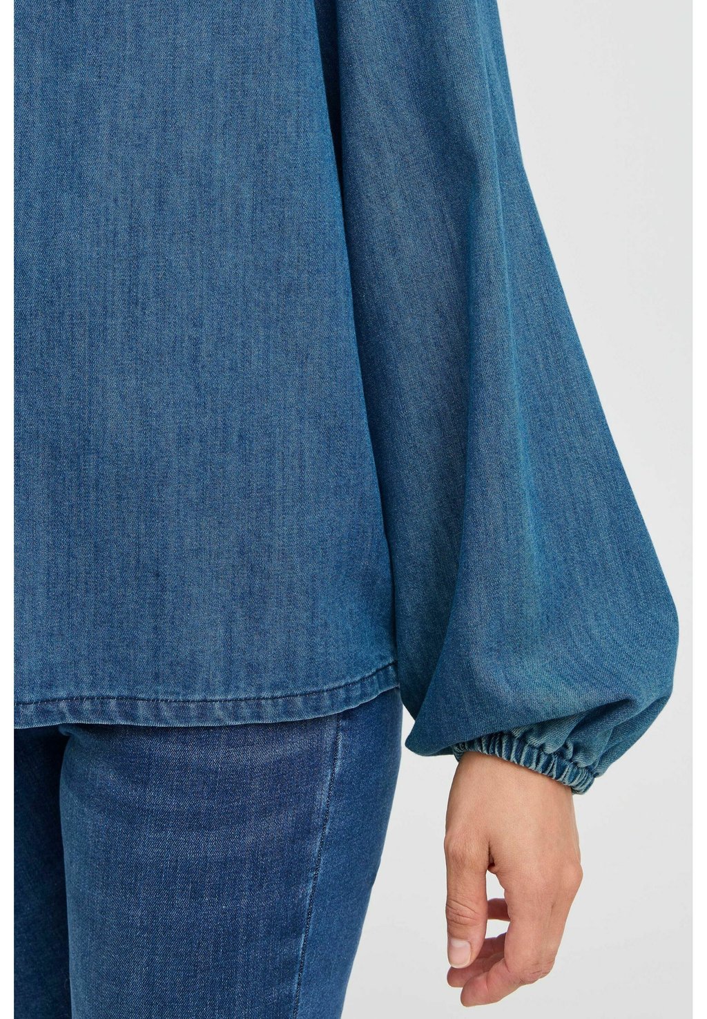 

Блуза MALIA V-NECK PULZ, синий