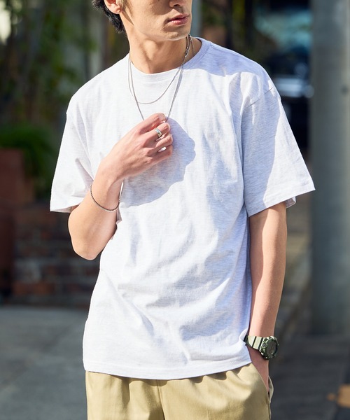 

Мужская футболка United Athle, стандартный крой, свободная, с коротким рукавом, средней плотности (120 г), пепельный