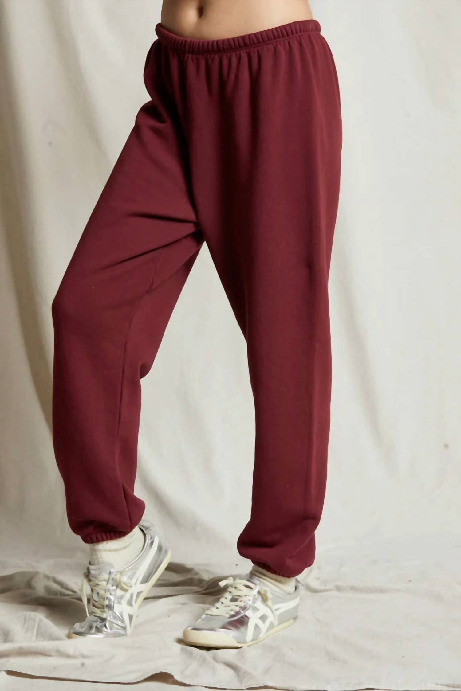 

Спортивные брюки Stevie Fleece Easy в цвете Cranberry PERFECTWHITETEE