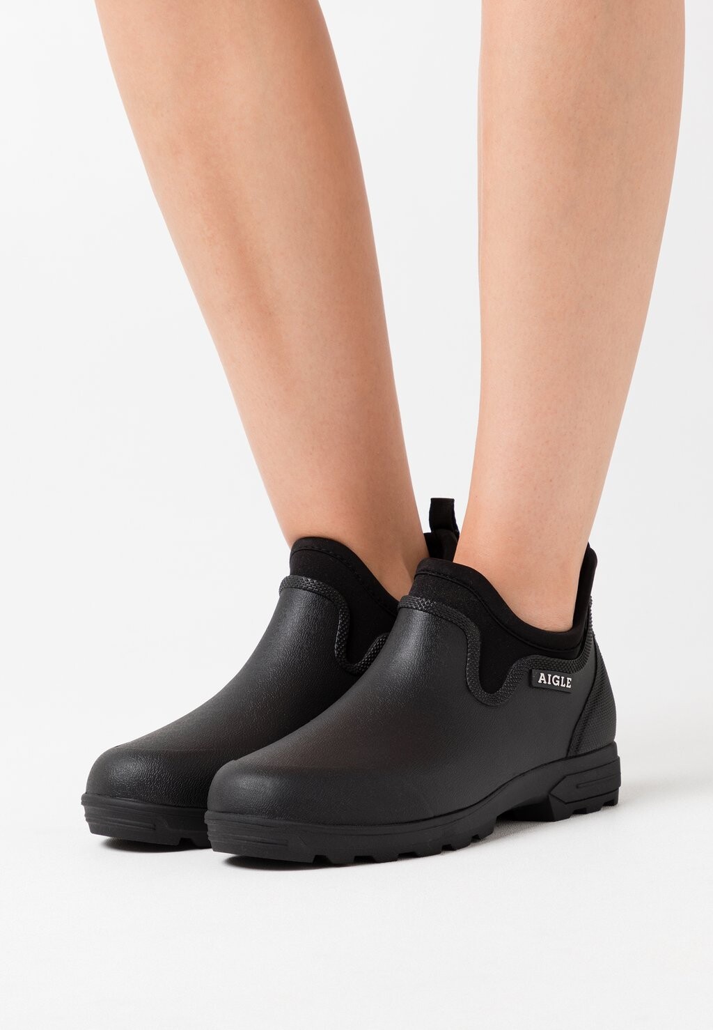 Женские резиновые ботинки Aigle с подкладкой, черный