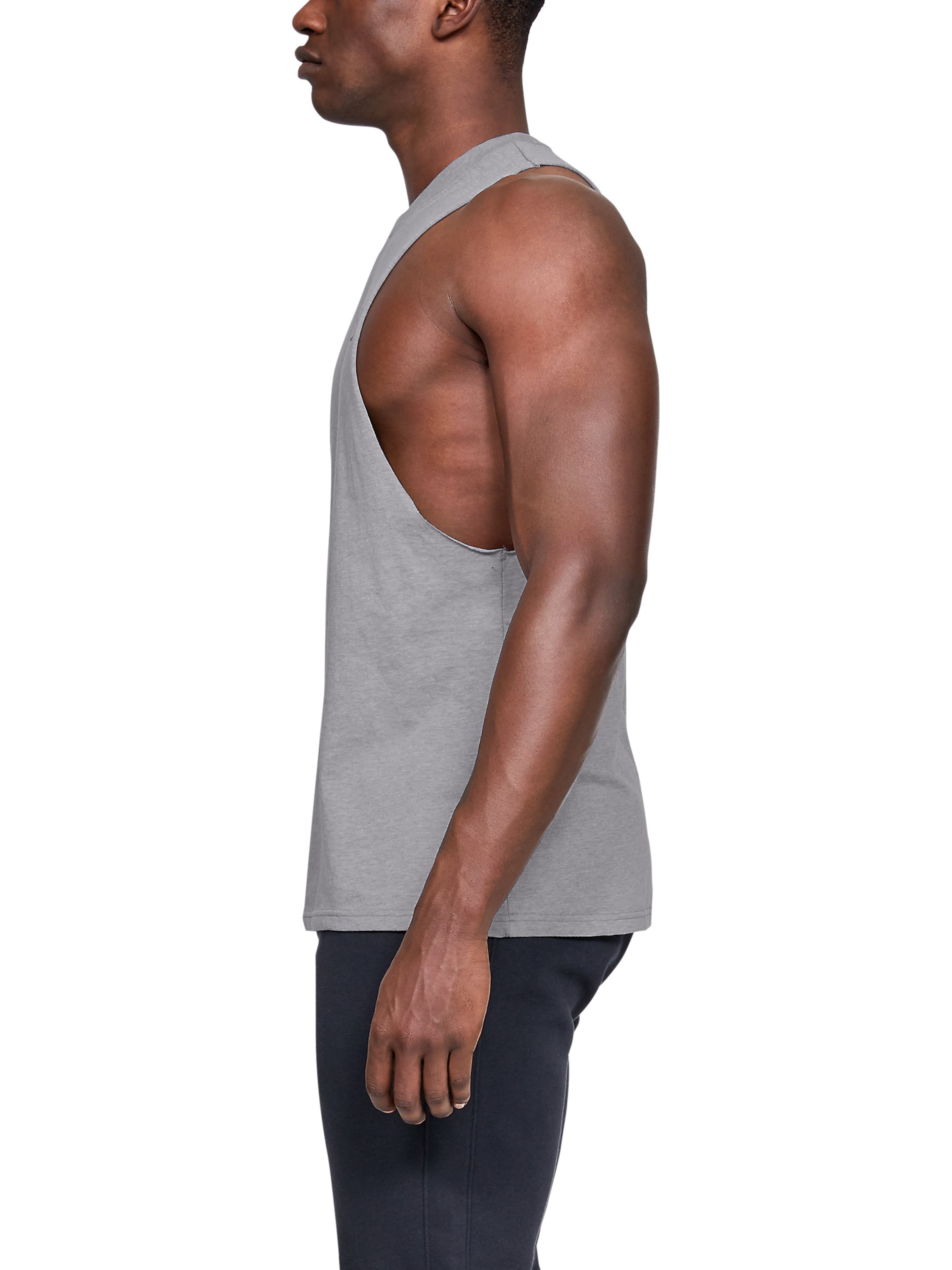 

Under Armour Футболка Performance в сером цвете