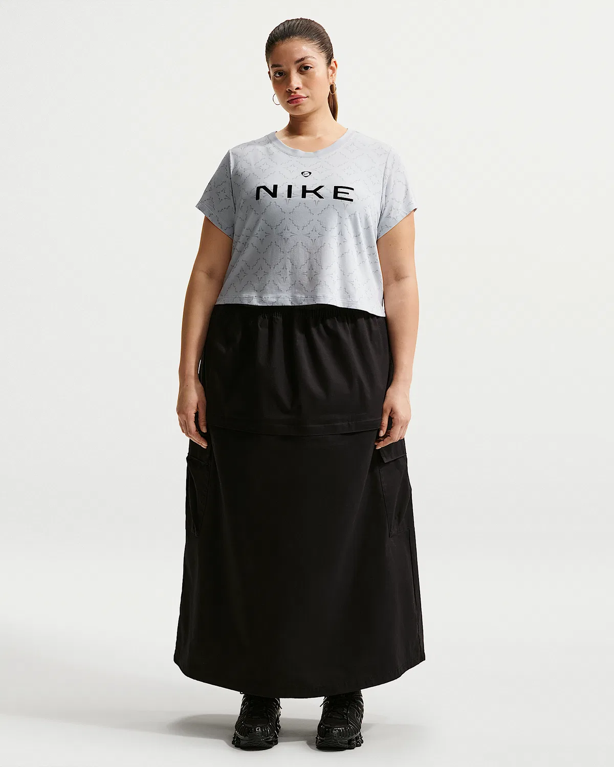 Женская укороченная футболка Slim (Plus Size) Nike Sportswear Chill Knit, Pure Platinum/Light Smoke Grey — фото 4