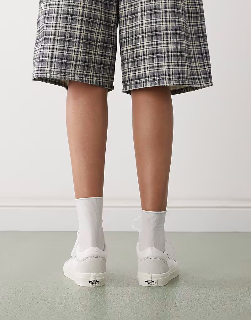 Кроссовки Vans Old Skool с монохромным шахматным узором белого цвета — фото 3