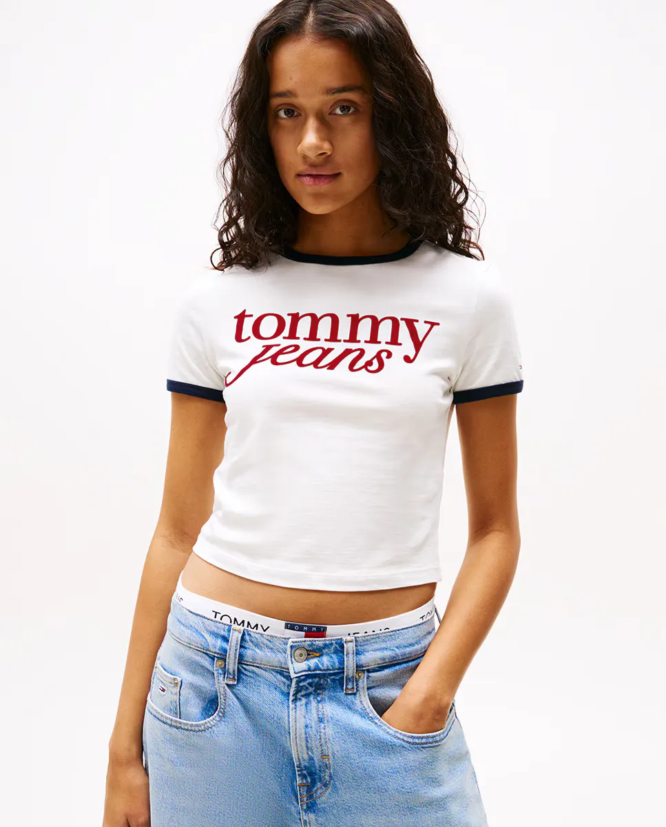 

Женская футболка приталенного кроя с короткими рукавами Tommy Jeans, белый