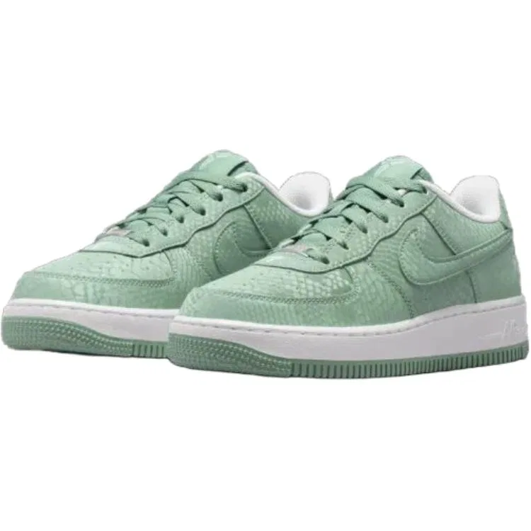 Кроссовки скейтбординговые Nike x Kobe Bryant Air Force 1 Support Low Top Kids' Green — фото 4
