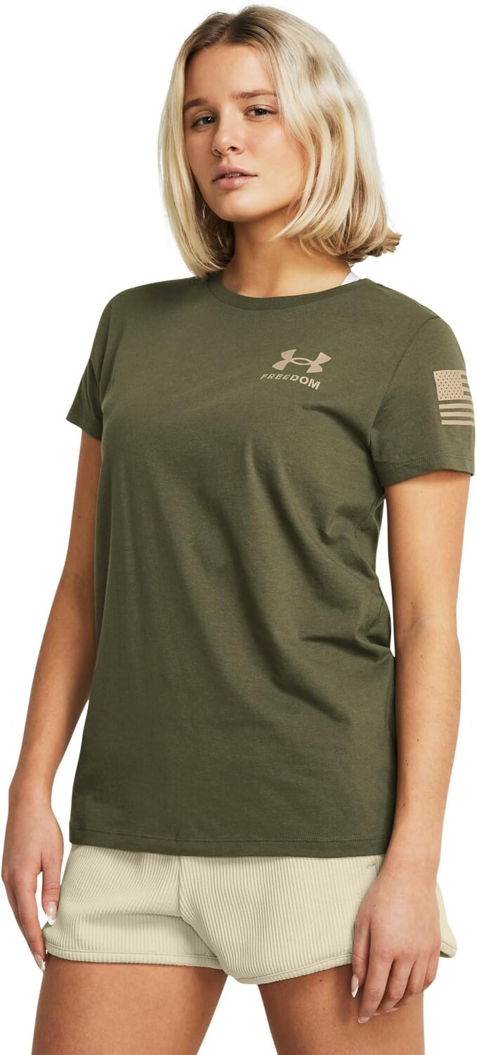 

Футболка Under Armour New Freedom Banner T-Shirt, цвет Marine OD Green/Desert Sand