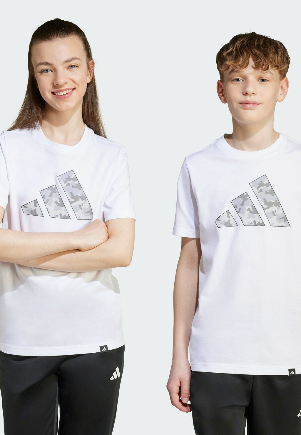

Футболка с принтом Adidas Sportswear, белый