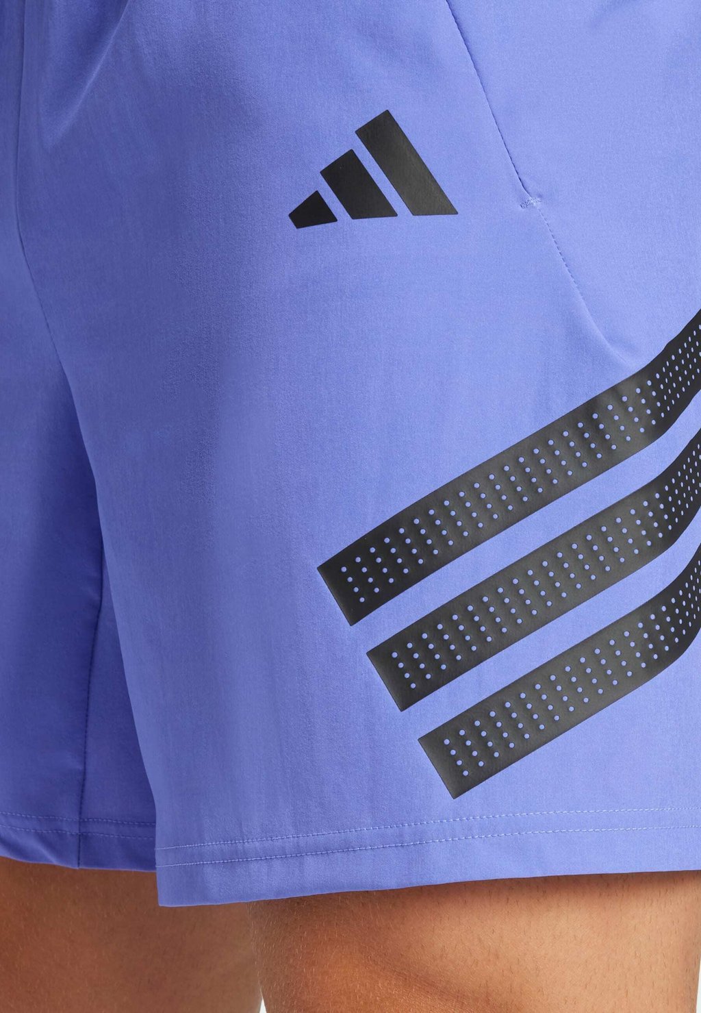 

Спортивные шорты ICON 3-STRIPES adidas Performance, светло-голубой