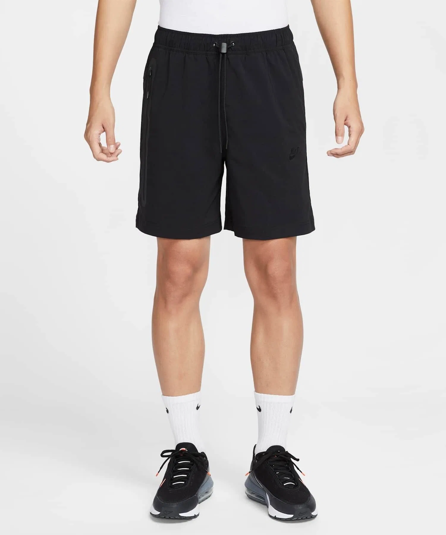 Мужские шорты Nike Tech из нейлона чёрные