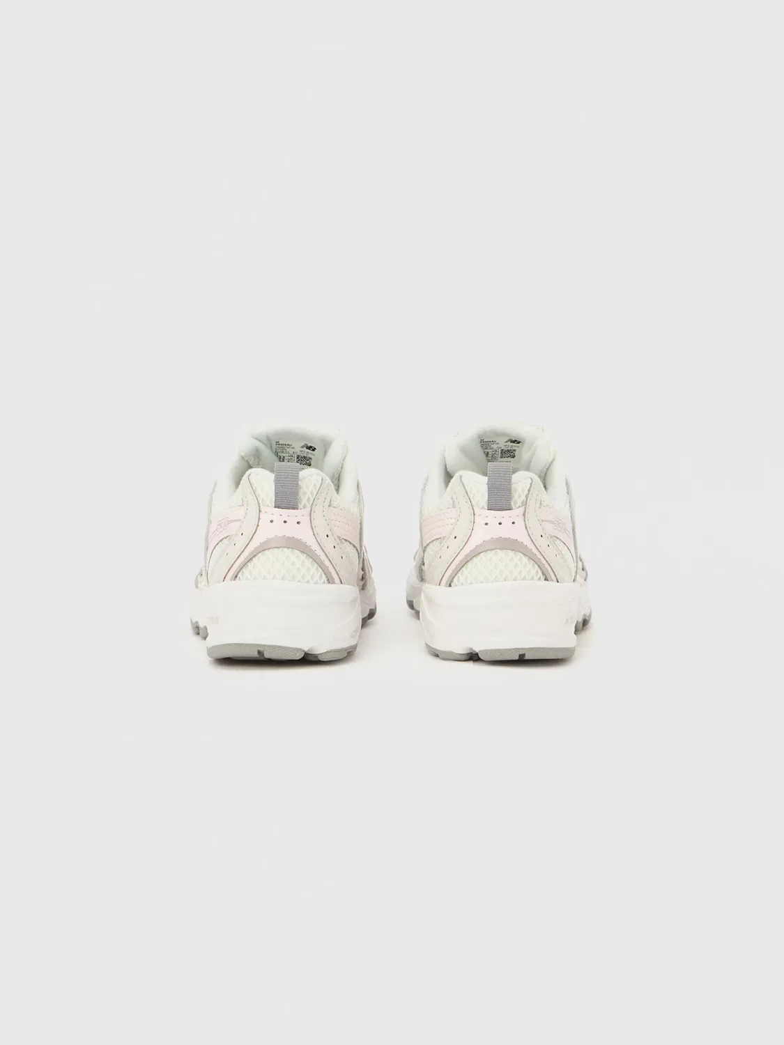 Кроссовки New Balance 530 Bungee светло-серого цвета — фото 4