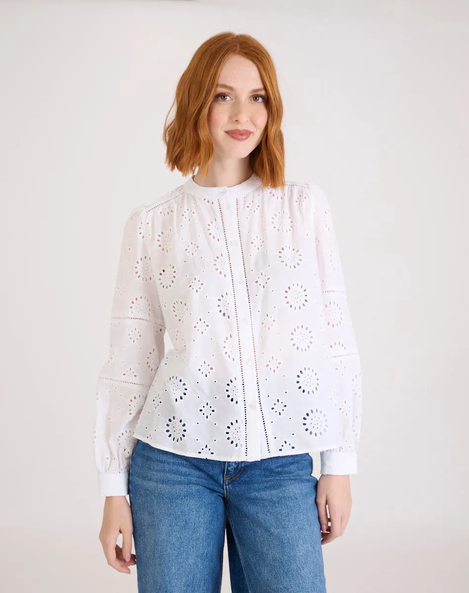 

Женская блуза с английской вышивкой и воротником-стойкой Naf Naf, белый