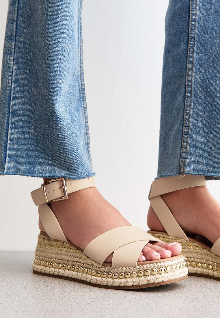 Босоножки на танкетке PLATFORM - Espadrilles New Look, кремовый