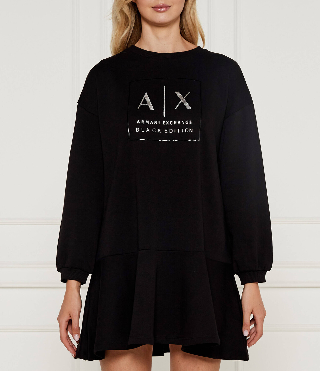 

Платье Armani Exchange, черный