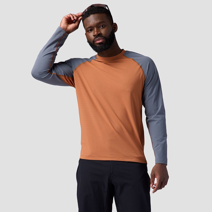 

Футболка Backcountry Empire Long-Sleeve Backcountry, Sierra