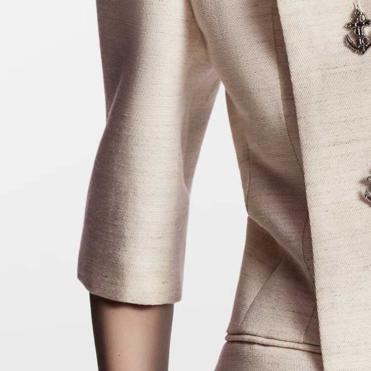 Деловой костюм женский светло-бежевый Louis Vuitton — фото 4