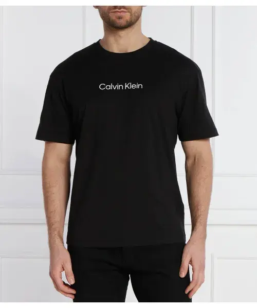

Футболка Comfort fit Calvin Klein, черный