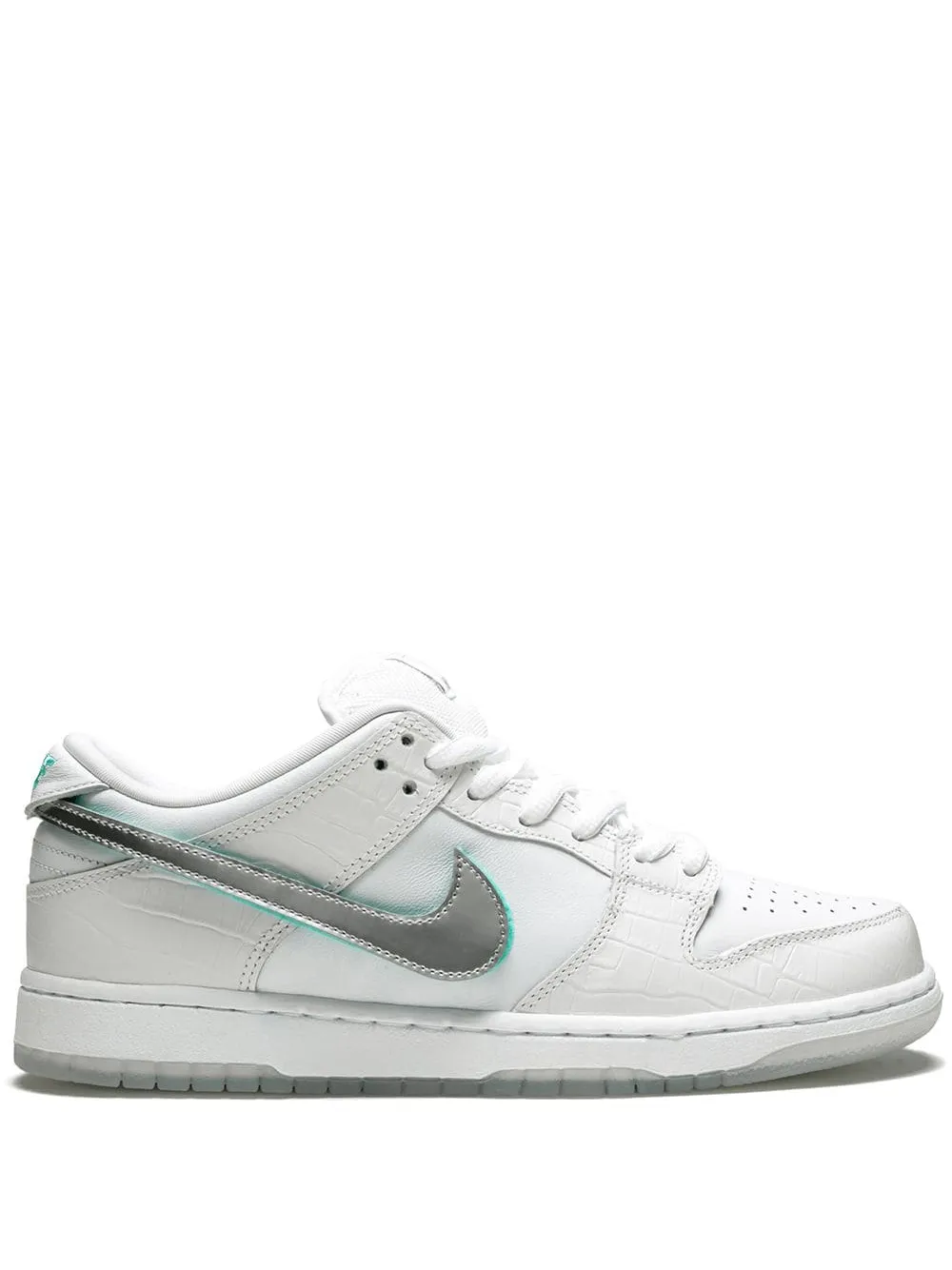 

Кроссовки Dunk Low Pro OG QS Nike, белый