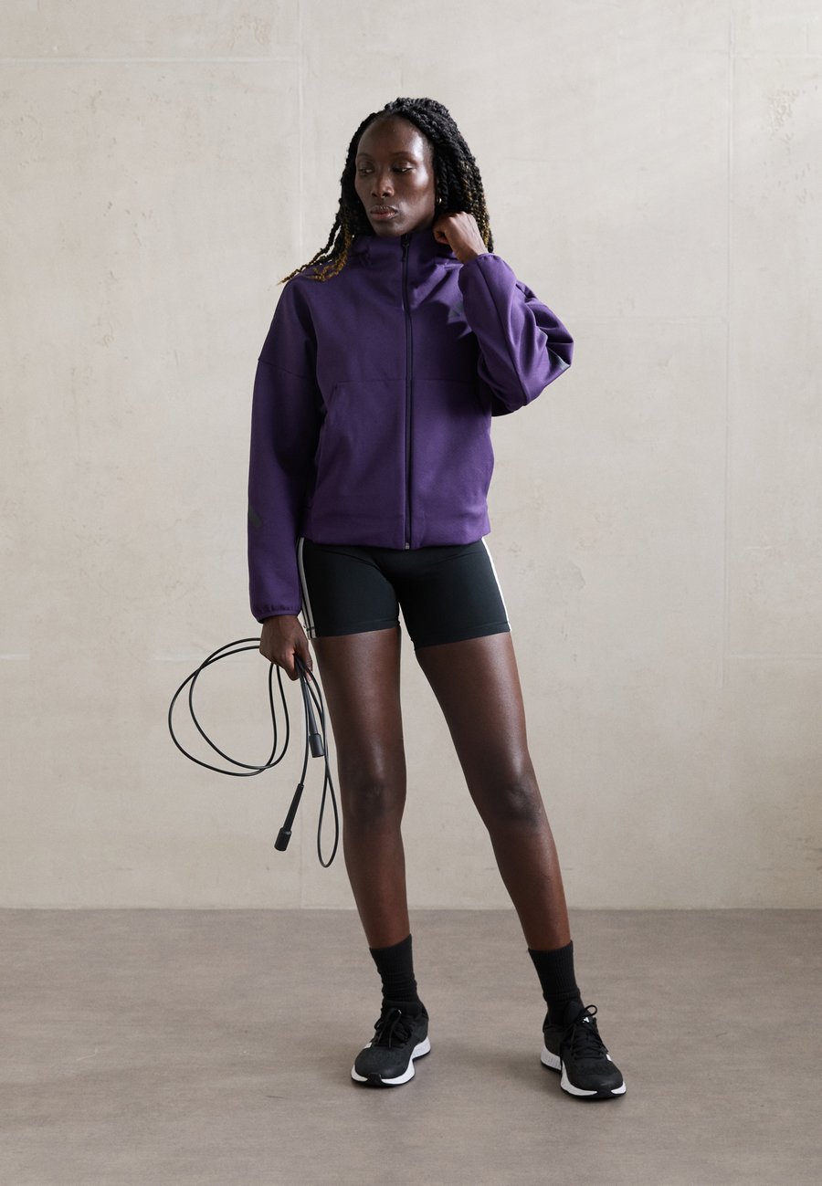 Толстовка Adidas Sportswear FULL, Aurora Plum/Dark Purple — фото 2