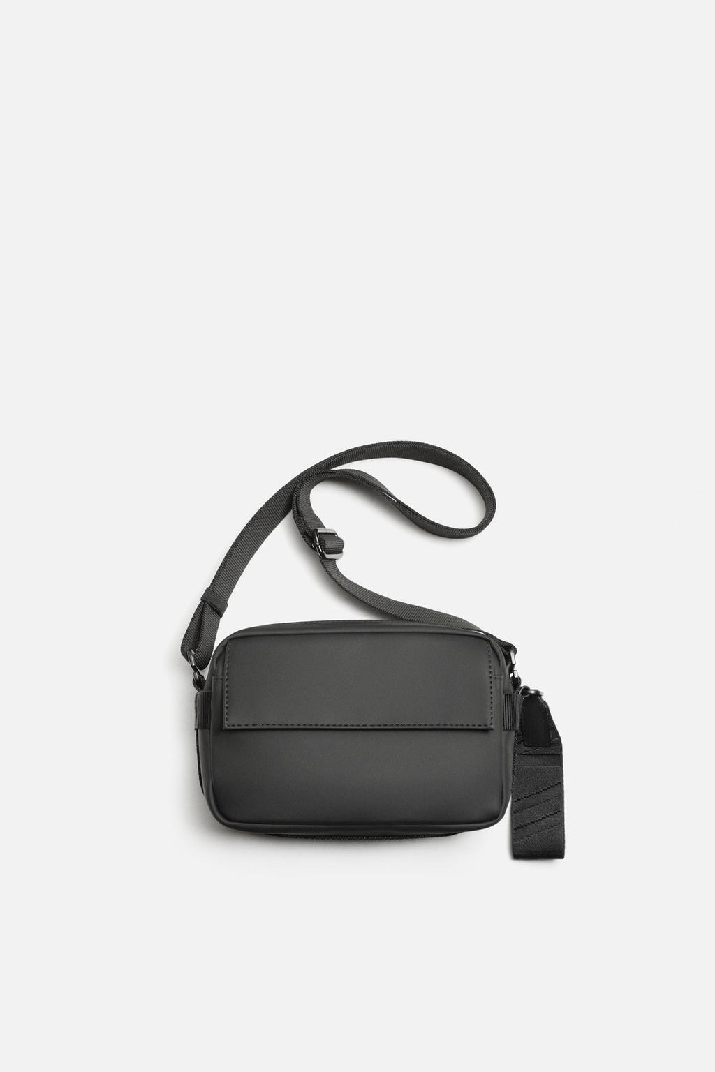 

Прорезиненная сумка через плечо ZARA, черный