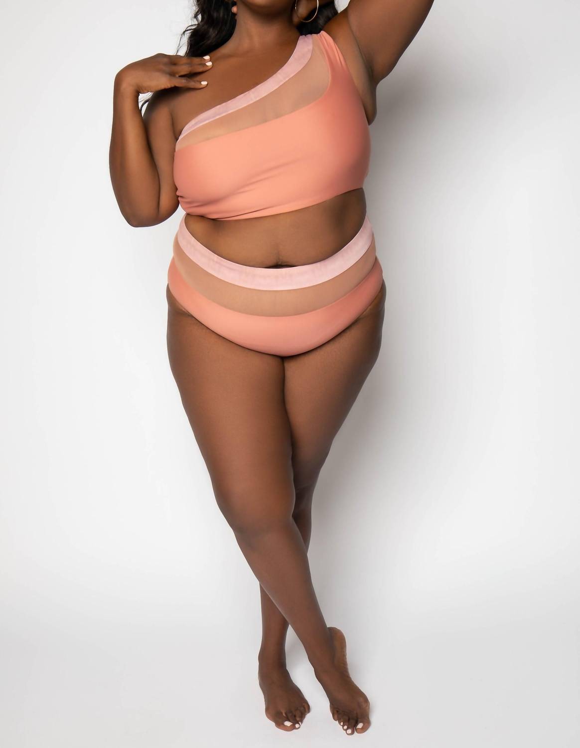 

Плавки Bay на одно плечо - Plus в цвете Dusty Rose Stucco Nomads