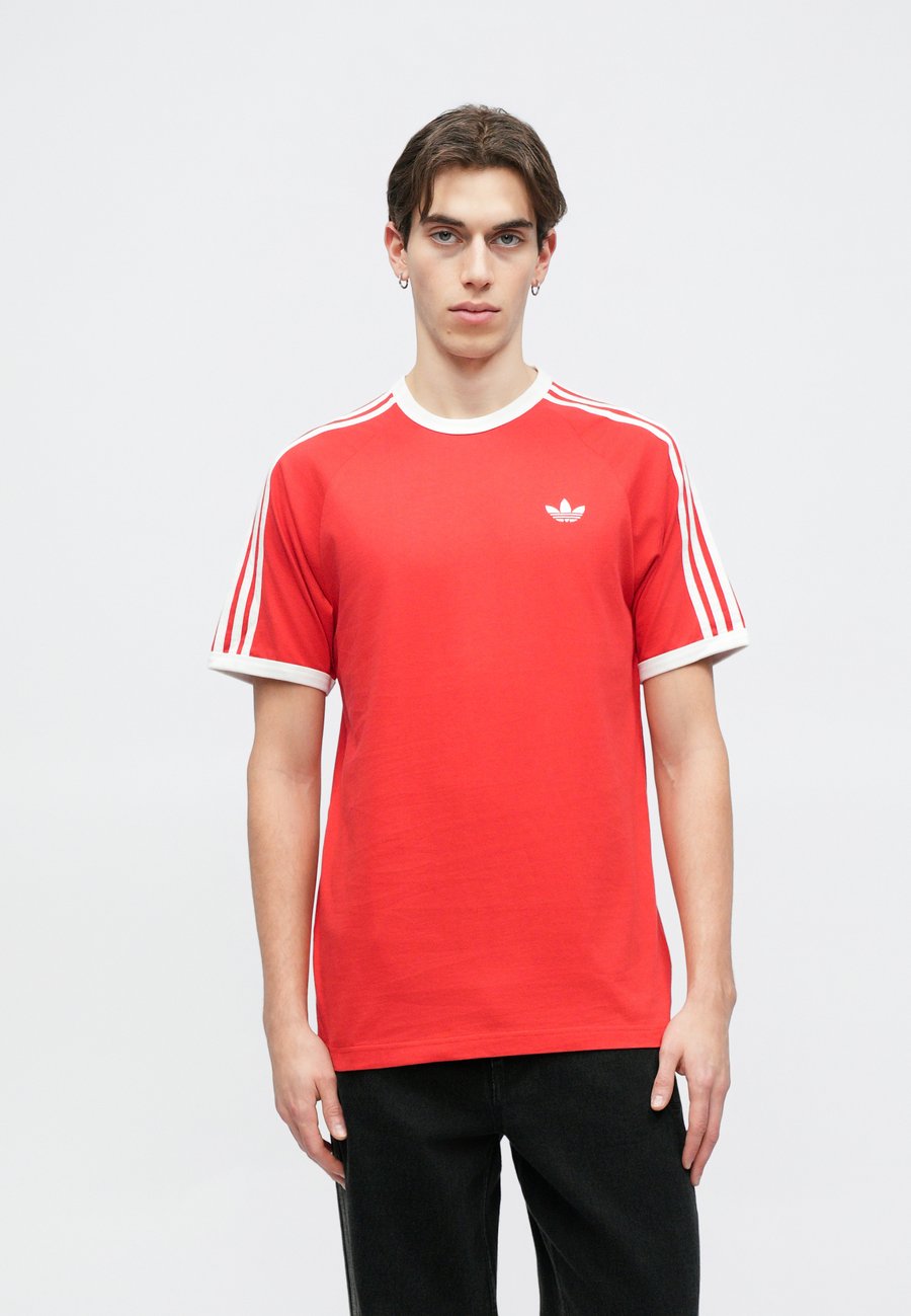 Футболка Adidas Originals TEE, Better Scarlet/Red — фото 4