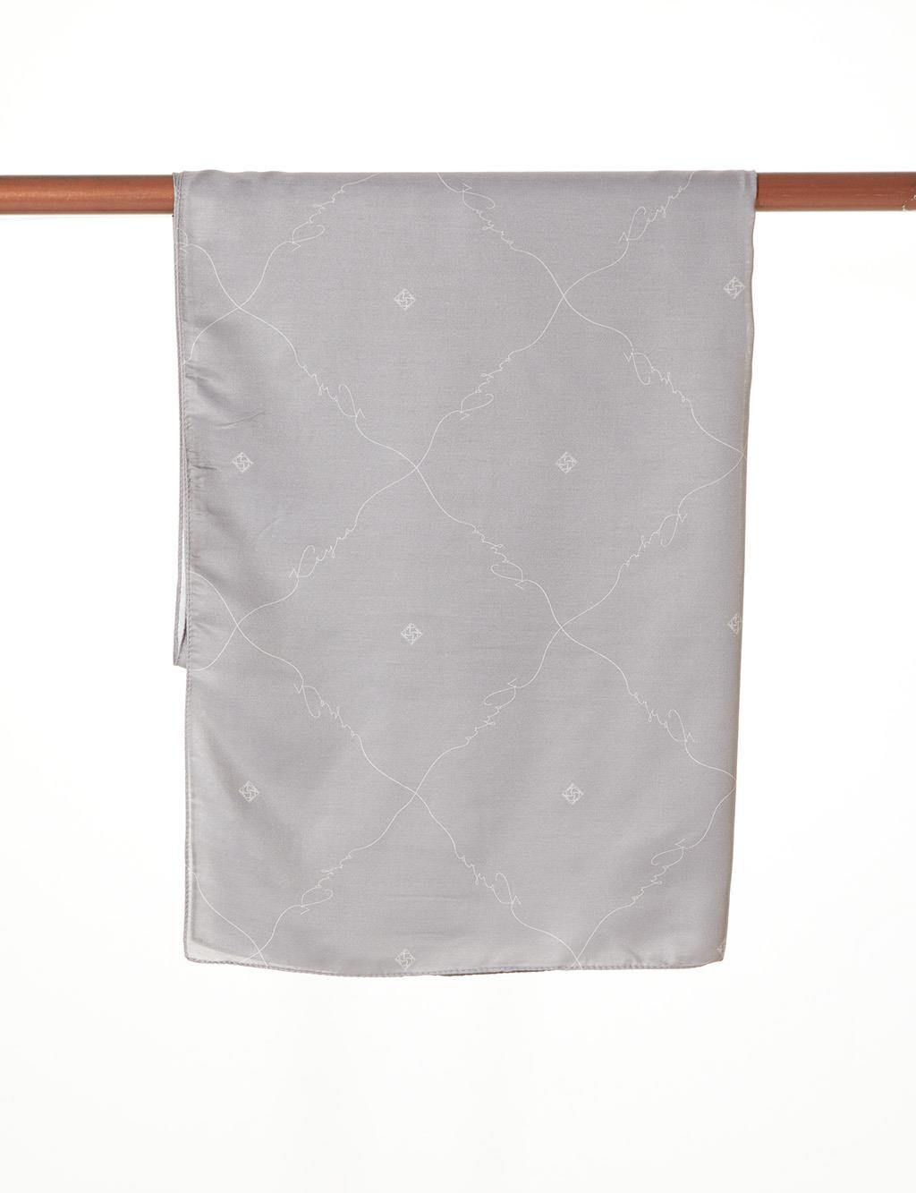 

Шаль Monogram из специальной серии, норка Kayra